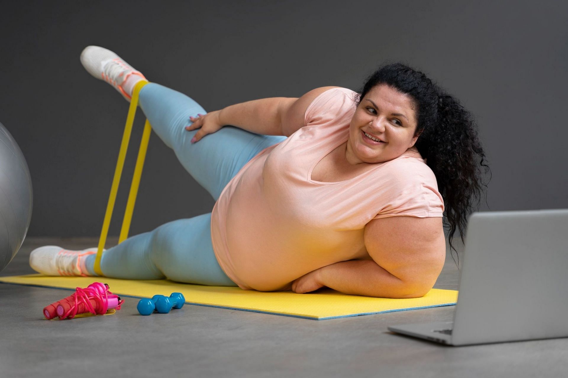Over-weight (Image via Freepik)